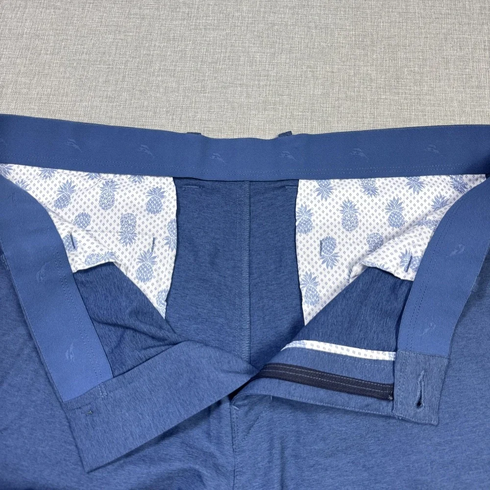 Tommy‎ Bahama Chip Shot Golf Chino Shorts Mens 40 Blue Polyester Performance